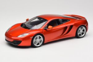 McLaren MP4-12C Orange Metallic Minichamps 1:18 110133020 Métal Moulé