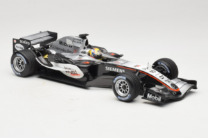 McLaren MP4-20 Mercedes #10 J.P. Montoya F1 2005 Minichamps 1:18 B66962338 Métal Moulé — image 4 sur 6