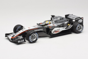McLaren MP4-20 Mercedes #10 J.P. Montoya F1 2005 Minichamps 1:18 B66962338 Métal Moulé
