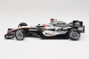 McLaren MP4-20 Mercedes #9 K. Raikkonen F1 2005 Minichamps 1:18 B66962337 Métal Moulé — image 3 sur 6