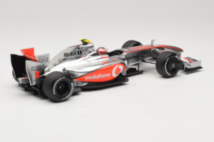 McLaren MP4-24 Mercedes #2 H. Kovalainen F1 2009 Dealer Edition Minichamps 1:18 B66960041 Métal Moulé — image 2 sur 7