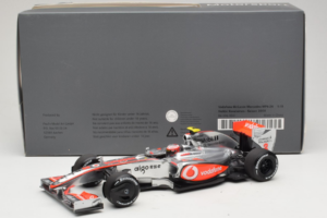 McLaren MP4-24 Mercedes #2 H. Kovalainen F1 2009 Dealer Edition Minichamps 1:18 B66960041 Métal Moulé — image 6 sur 7