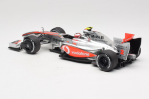 McLaren MP4-24 Mercedes #2 H. Kovalainen F1 2009 Minichamps 1:18 503091802 Métal Moulé — image 5 sur 7