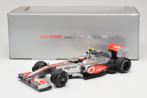 McLaren MP4-24 Mercedes #2 H. Kovalainen F1 2009 Minichamps 1:18 503091802 Métal Moulé — image 7 sur 7