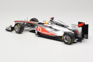 McLaren MP4-26 Mercedes #3 L. Hamilton Vodafone McLaren F1 2011 Minichamps 1:18 530111803 Métal Moulé — image 5 sur 7