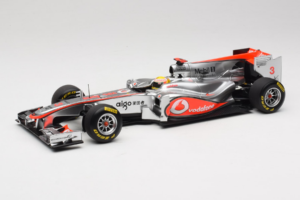 McLaren MP4-26 Mercedes #3 L. Hamilton Vodafone McLaren Showcar F1 2011 Minichamps 1:18 530111873 Métal Moulé