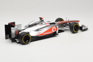 McLaren MP4-27 Mercedes #3 J. Button Vodafone McLaren Showcar F1 2012 Minichamps 1:18 530121873 Métal Moulé — image 2 sur 7