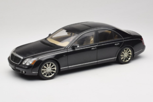 Maybach 57S Noir AUTOart 1:18 76156 Métal Moulé