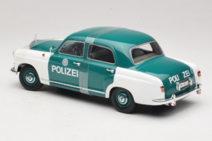 Mercedes 180 Ponton Polizei Revell 1:18 08863 Métal Moulé — image 5 sur 6