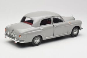 Mercedes 180 W120 Ponton Graphite Grey Revell 1:18 08974 Métal Moulé — image 3 sur 8