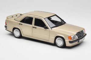 Mercedes 190E W201 2.3-16 Smoke Silver Metallic Norev 1:18 183831 Métal Moulé — image 6 sur 8