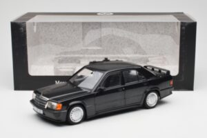 Mercedes 190E 2.3-16 W201 Noir Édition Concessionnaire Norev 1:18 B66040663 Métal Moulé — image 8 sur 8