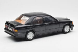 Mercedes 190E 2.3-16 W201 Bleu Noir Metallic AUTOart 1:18 76122 Métal Moulé — image 3 sur 8