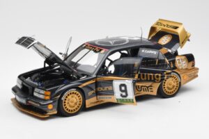 Mercedes 190E 2.5-16 Evo II #9 K. Ludwig Macau GP 3rd Place 1991 AUTOart 1:18 89135 Métal Moulé — image 2 sur 8
