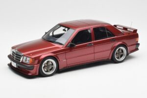 Mercedes 190E 2.5-16 W201 RAUH-Welt Republik Rouge Otto 1:18 OT1083 Résine