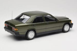 Mercedes 190E W201 Vert Métallisé Minichamps 1:18 155037001 Métal Moulé — image 2 sur 6