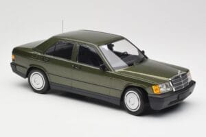 Mercedes 190E W201 Vert Métallisé Minichamps 1:18 155037001 Métal Moulé — image 4 sur 6