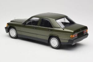 Mercedes 190E W201 Vert Métallisé Minichamps 1:18 155037001 Métal Moulé — image 5 sur 6