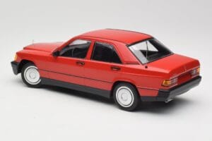 Mercedes 190E W201 Rouge Minichamps 1:18 155037000 Métal Moulé — image 5 sur 6