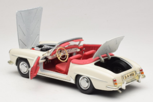 Mercedes 190SL Blanc Maisto 1:18 50274 Métal Moulé — image 5 sur 8