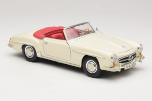 Mercedes 190SL Blanc Maisto 1:18 50274 Métal Moulé — image 6 sur 8