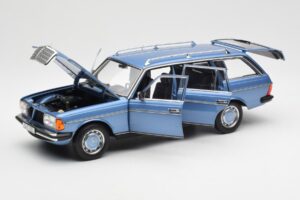 Mercedes 200 S123 T-Model Diamond Bleu Édition Concessionnaire Norev 1:18 B66040671 Métal Moulé — image 2 sur 8