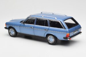 Mercedes 200 S123 T-Model Diamond Bleu Édition Concessionnaire Norev 1:18 B66040671 Métal Moulé — image 7 sur 8