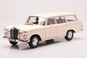 Mercedes 200 Universal W110 Crème Norev 1:18 183709 Métal Moulé