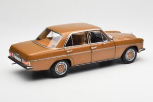 Mercedes 200 W115 Bycane Or Édition Concessionnaire Norev 1:18 B66040665 Métal Moulé — image 3 sur 8