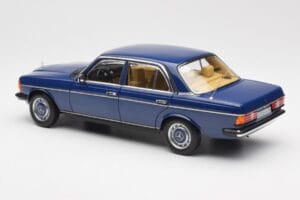 Mercedes 200 W123 Surf Bleu Norev 1:18 183710 Métal Moulé — image 7 sur 8