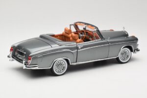 Mercedes 220 SE W128 Cabriolet Grey Metallic Sun Star 1:18 3352-M1 Métal Moulé — image 3 sur 8