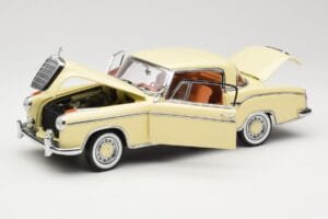 Mercedes 220 SE W128 Coupé Beige Sun Star 1:18 3562 Métal Moulé — image 2 sur 8