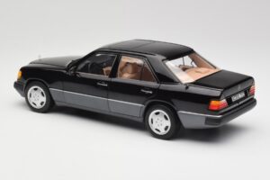 Mercedes 230E W124 AMG Wheels Noir Édition Limitée Norev 1:18 183950 Métal Moulé — image 7 sur 12