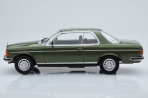 Mercedes 280 CE W123 Coupé Vert Norev 1:18 183704 Métal Moulé — image 3 sur 6