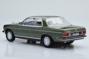Mercedes 280 CE W123 Coupé Vert Norev 1:18 183704 Métal Moulé — image 5 sur 6