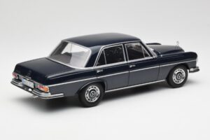 Mercedes 280 SE W108 Midnight Bleu Norev 1:18 B66040597 Métal Moulé — image 3 sur 8