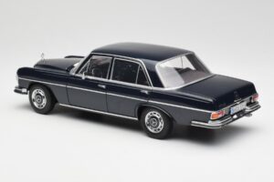 Mercedes 280 SE W108 Midnight Bleu Norev 1:18 B66040597 Métal Moulé — image 7 sur 8