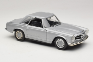 Mercedes 280 SL W113 Berlina Argent Techno Giodi 1:18 F14051030 Métal Moulé — image 6 sur 8