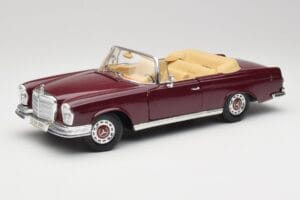 Mercedes 280SE W108 Bordeaux Rouge Maisto 1:18 31811 Métal Moulé