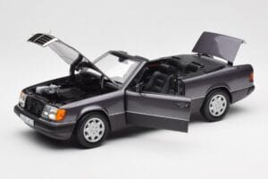 Mercedes 300 CE-24 W124 Cabriolet Violet Metallic Norev 1:18 183567 Métal Moulé — image 2 sur 10
