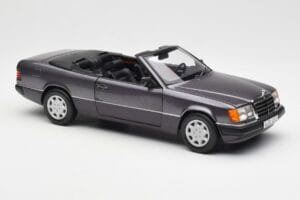 Mercedes 300 CE-24 W124 Cabriolet Violet Metallic Norev 1:18 183567 Métal Moulé — image 8 sur 10