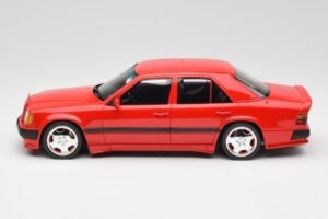 Mercedes 300E W124 6.0 AMG Signal Rouge Otto 1:18 OT1104 Résine — image 3 sur 6