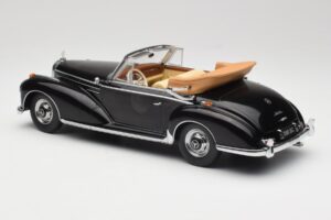 Mercedes 300 SC W188 Cabriolet Noir KK-Scale 1:18 KKDC180941 Métal Moulé — image 5 sur 6