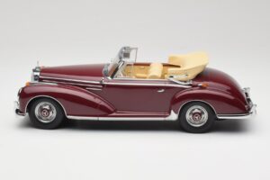 Mercedes 300 SC W188 Cabriolet Rouge Foncé KK-Scale 1:18 KKDC180942 Métal Moulé — image 3 sur 6