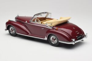 Mercedes 300 SC W188 Cabriolet Rouge Foncé KK-Scale 1:18 KKDC180942 Métal Moulé — image 5 sur 6