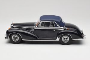 Mercedes 300 SC W188 Cabriolet Softtop Bleu Foncé KK-Scale 1:18 KKDC180944 Métal Moulé — image 3 sur 6