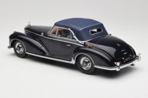 Mercedes 300 SC W188 Cabriolet Softtop Bleu Foncé KK-Scale 1:18 KKDC180944 Métal Moulé — image 5 sur 6