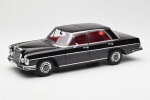 Mercedes 300 SEL 6.3 W109 Noir AUTOart 1:18 76140 Métal Moulé