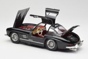 Mercedes 300 SL W198 Noir Bburago 1:18 35791 Métal Moulé — image 5 sur 8