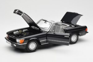 Mercedes 300 SL R107 Noir Pearl Édition Concessionnaire Norev 1:18 B66040678 Métal Moulé — image 2 sur 10